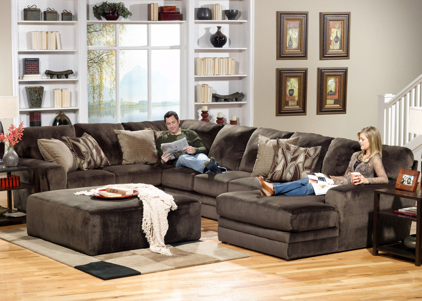 Everest Ottoman