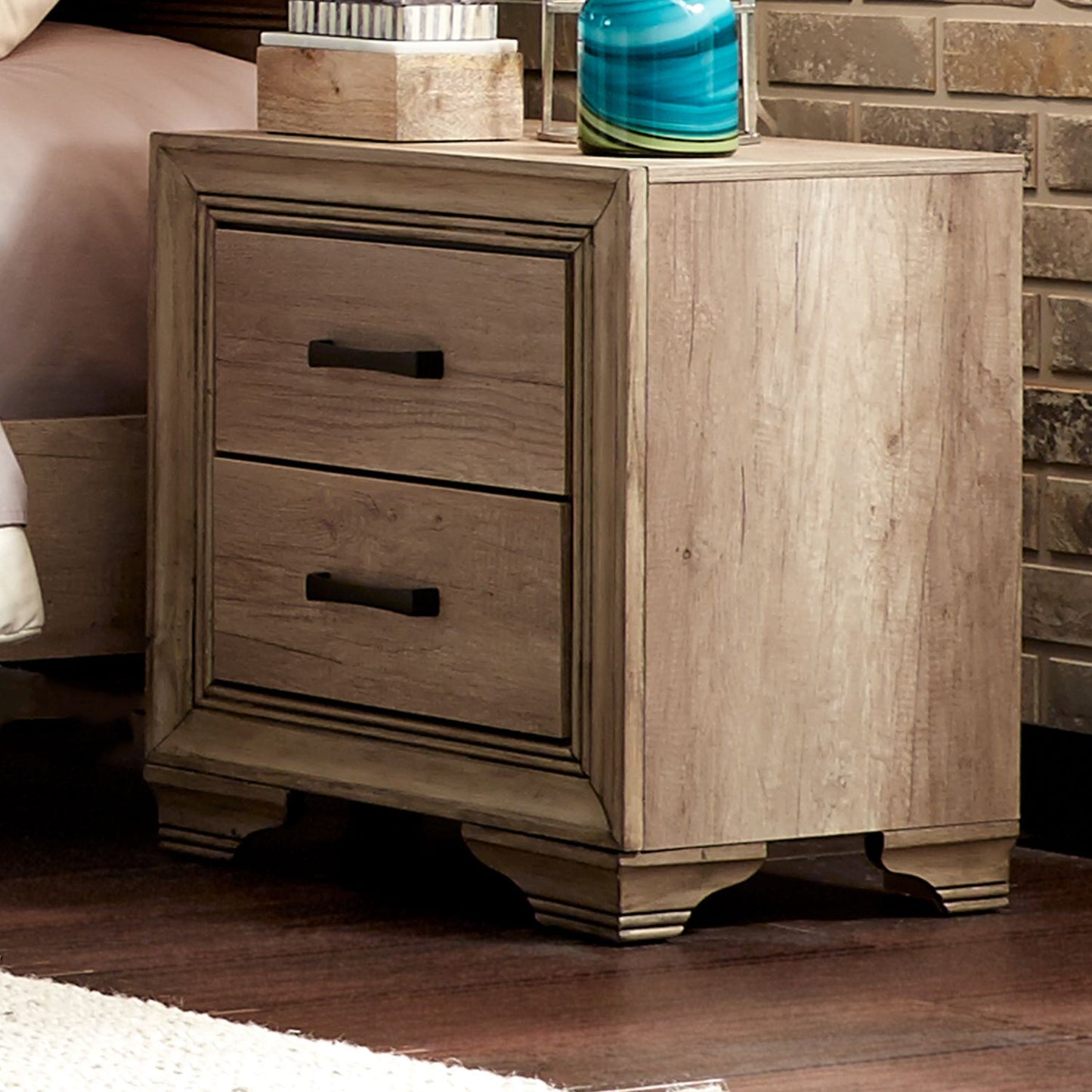 Sun Valley Bed, Dresser, Mirror, Chest & Nightstands