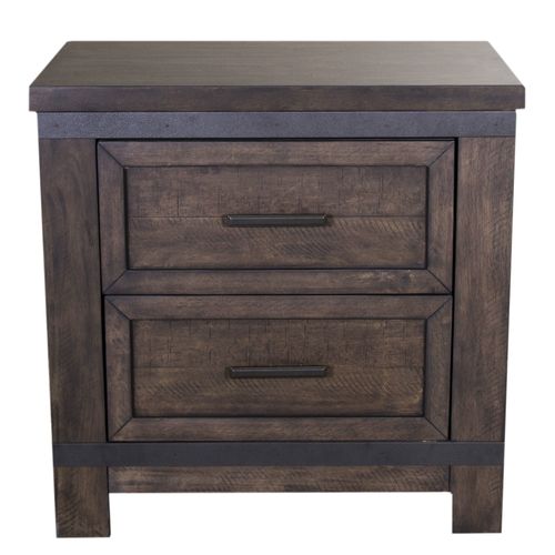 Thornwood Hills Bedroom Collection