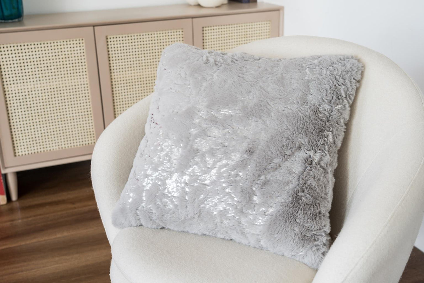Chryso Pillow (CH05P)