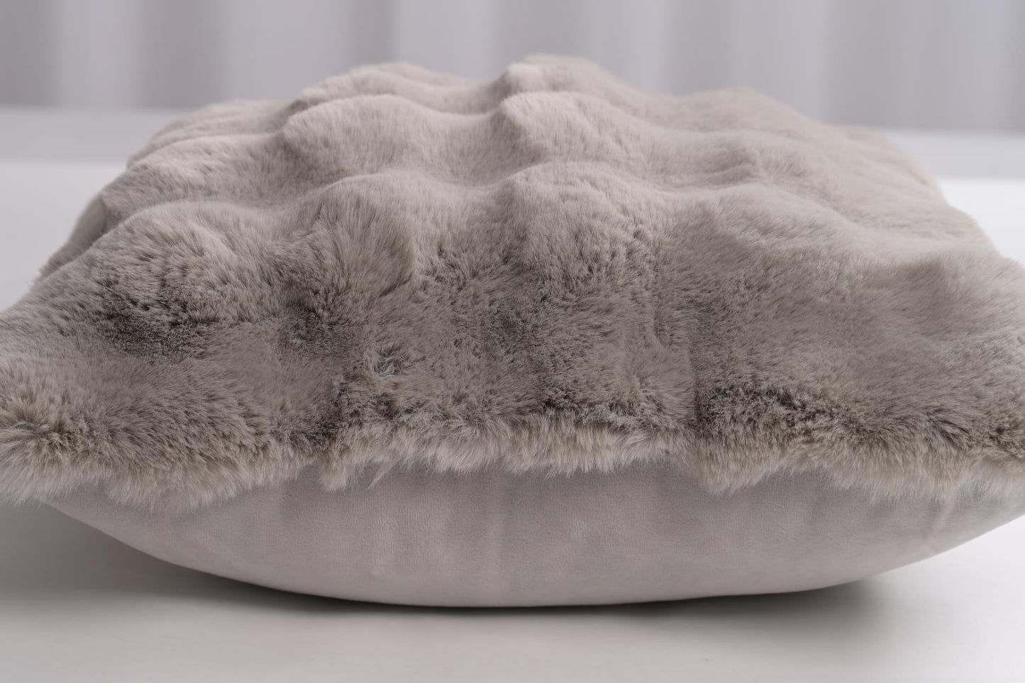 Valencia Pillow (VF02P)