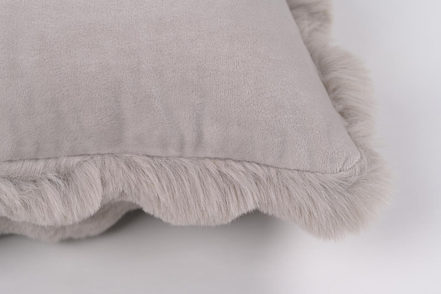 Valencia Pillow (VF02P)
