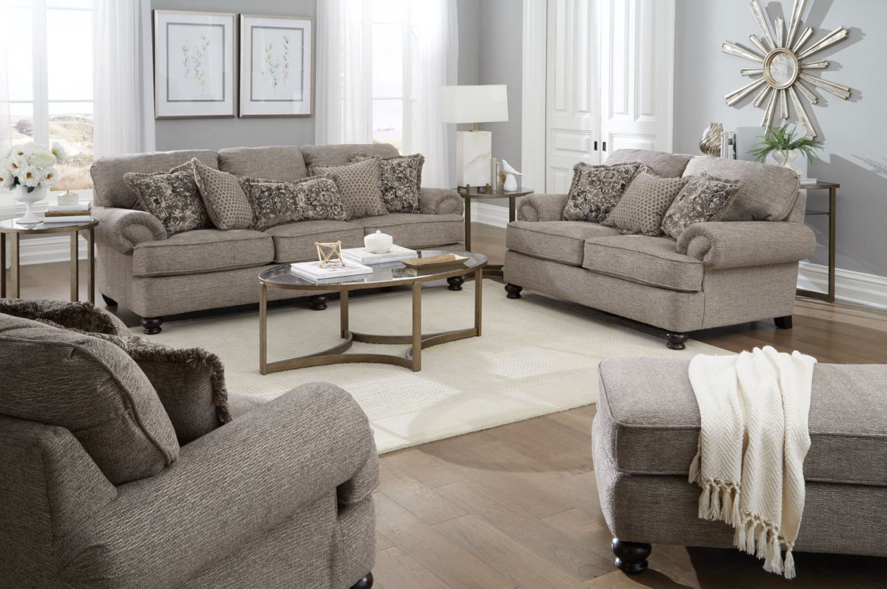 Freemont Sofa Set